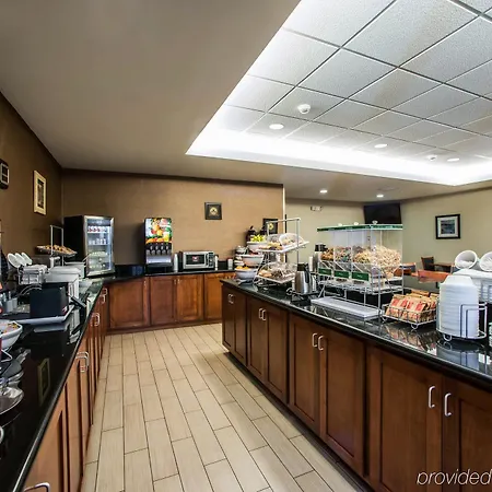 Comfort Inn & Suites Marion I-57