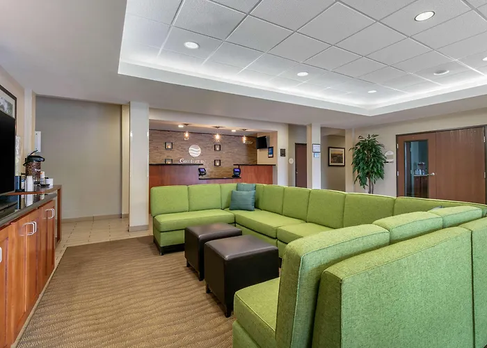 Hotel Comfort Inn&suites I-57 5*