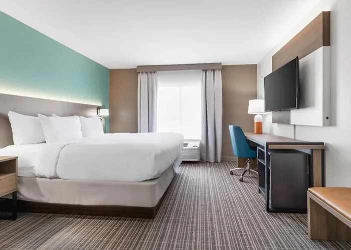 Comfort Inn&suites I-57 Hotel 5*