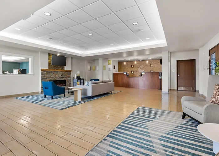 Hotel Comfort Inn&suites I-57 5*