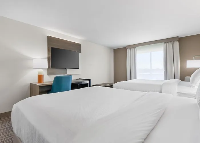Hotel Comfort Inn&suites I-57 5*