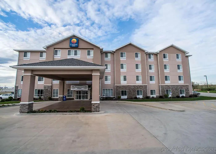 Comfort Inn&suites I-57 Hotel 5*
